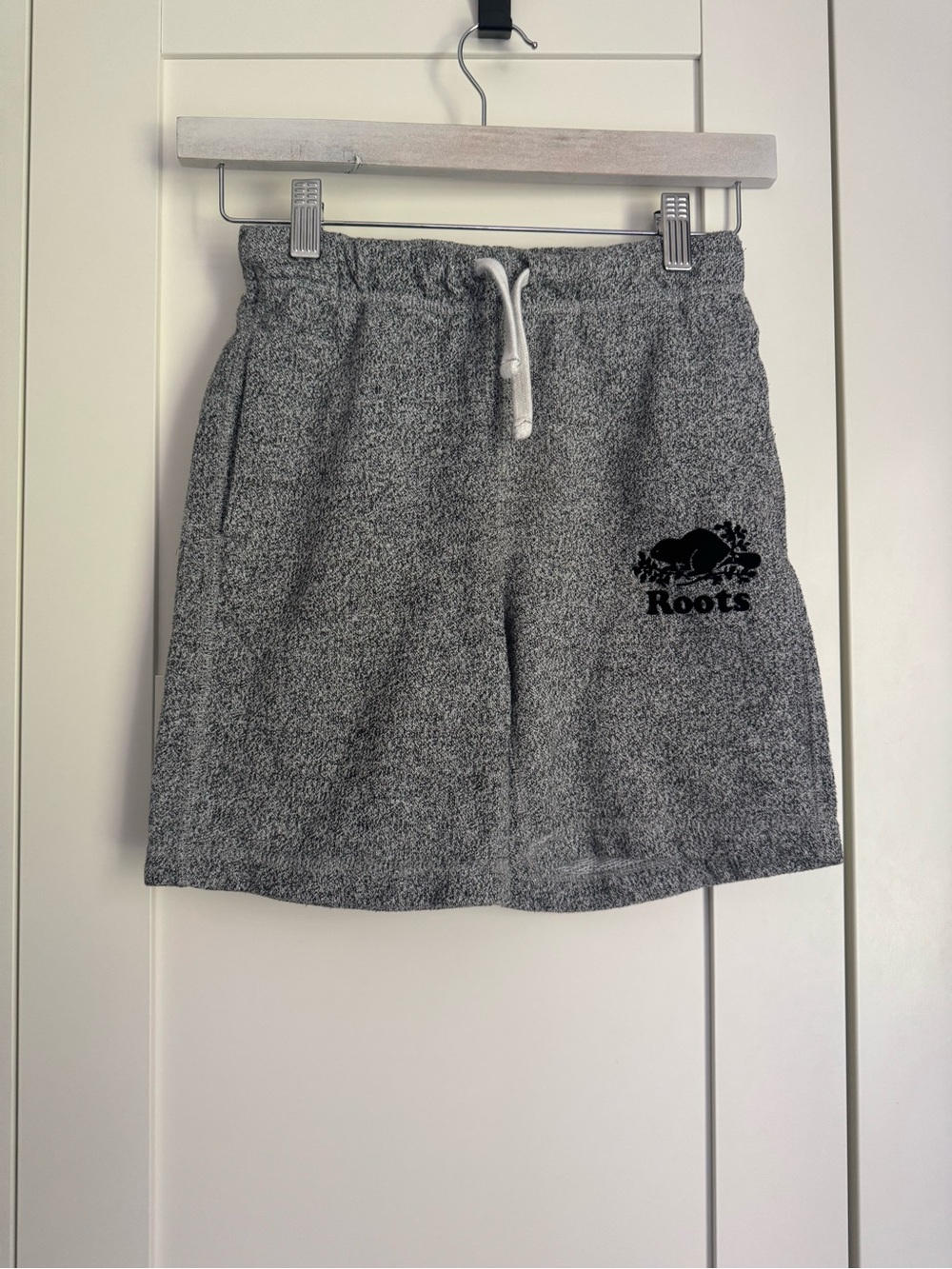 Roots Kids Salt & Pepper Sweatshorts Grey Beaver Logo Size 8